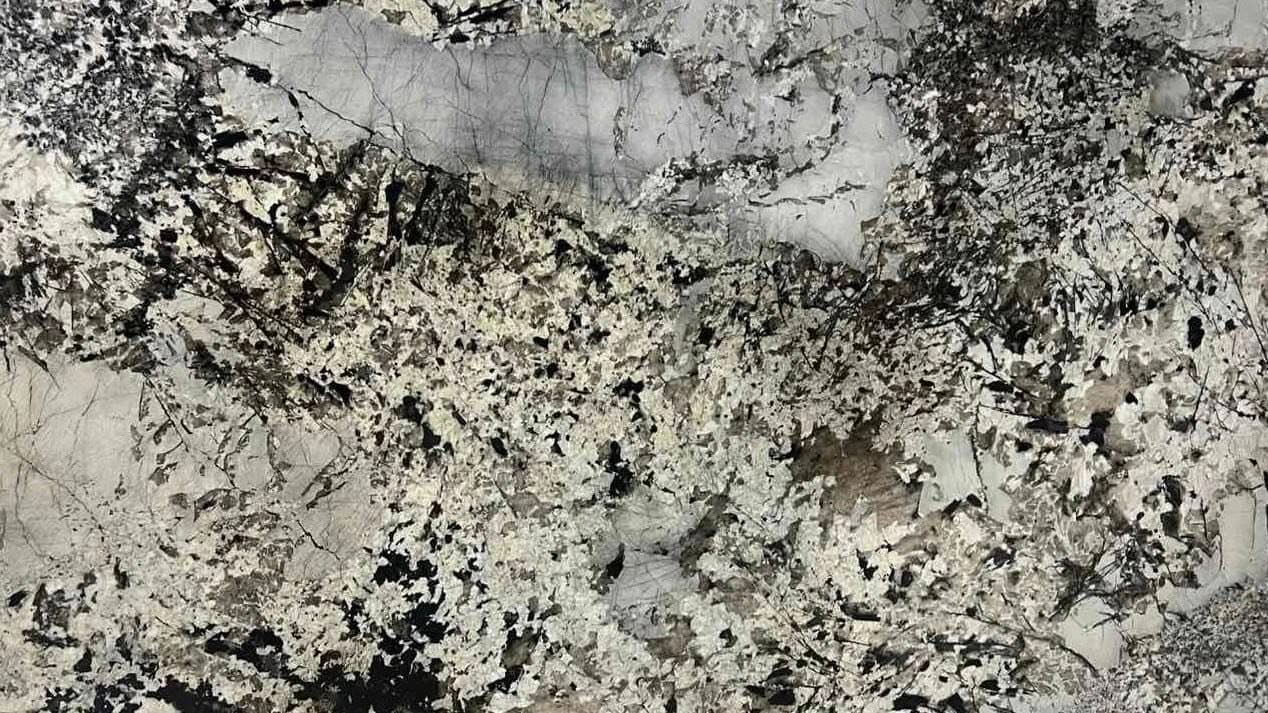 Kvarcitas „Patagonia Blue“ akmens plokštės paviršius